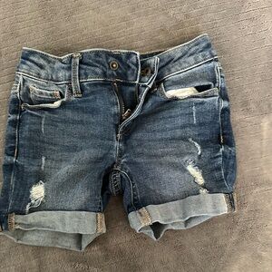 Jean ripped shorts